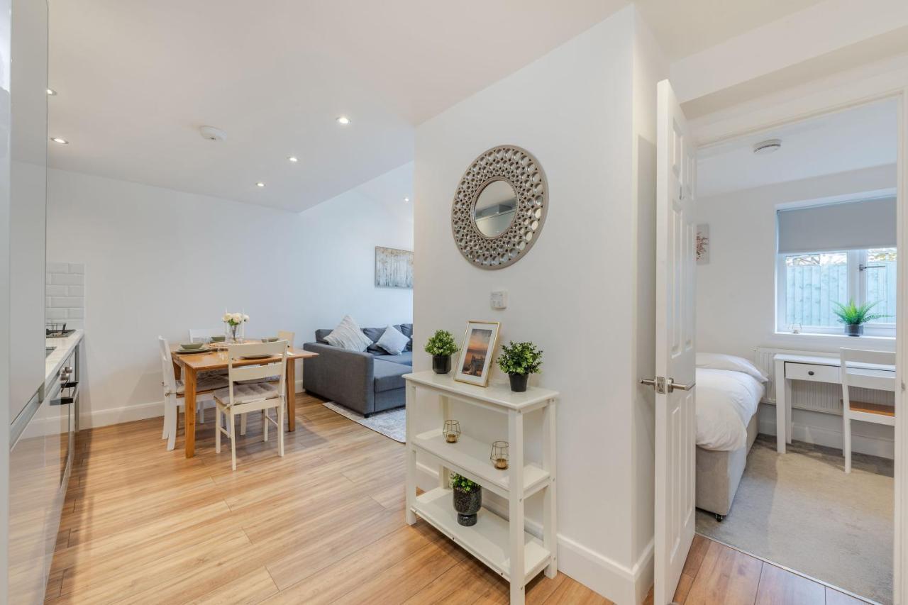 Three-Bedroom Bliss In London Town Buitenkant foto