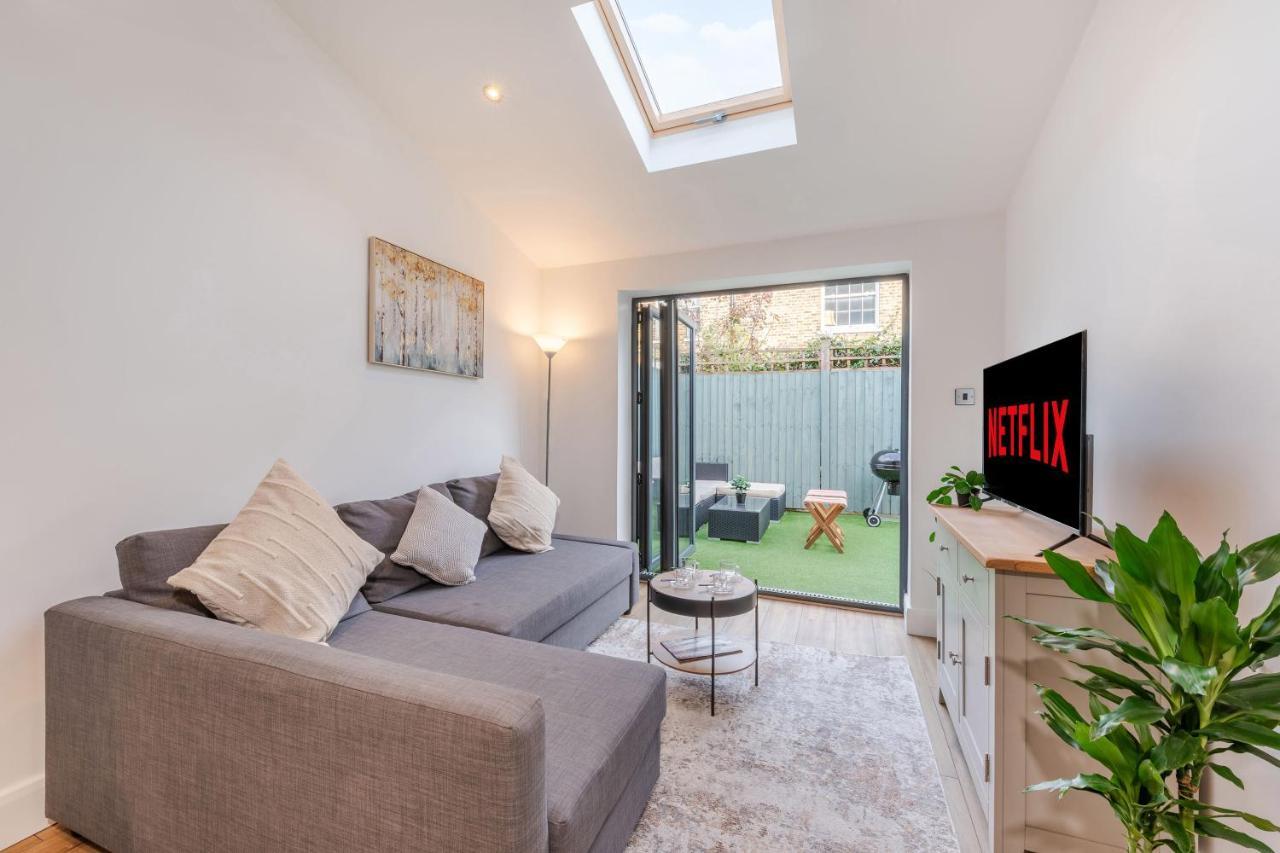 Three-Bedroom Bliss In London Town Buitenkant foto