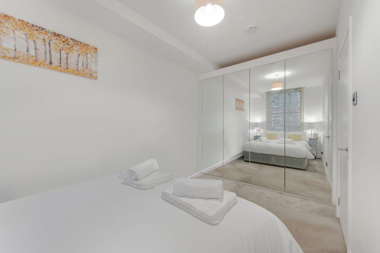 Three-Bedroom Bliss In London Town Buitenkant foto