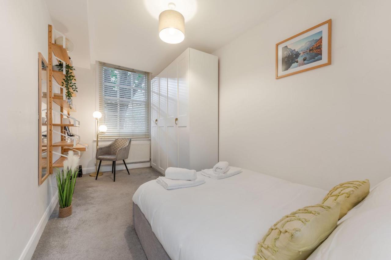 Three-Bedroom Bliss In London Town Buitenkant foto