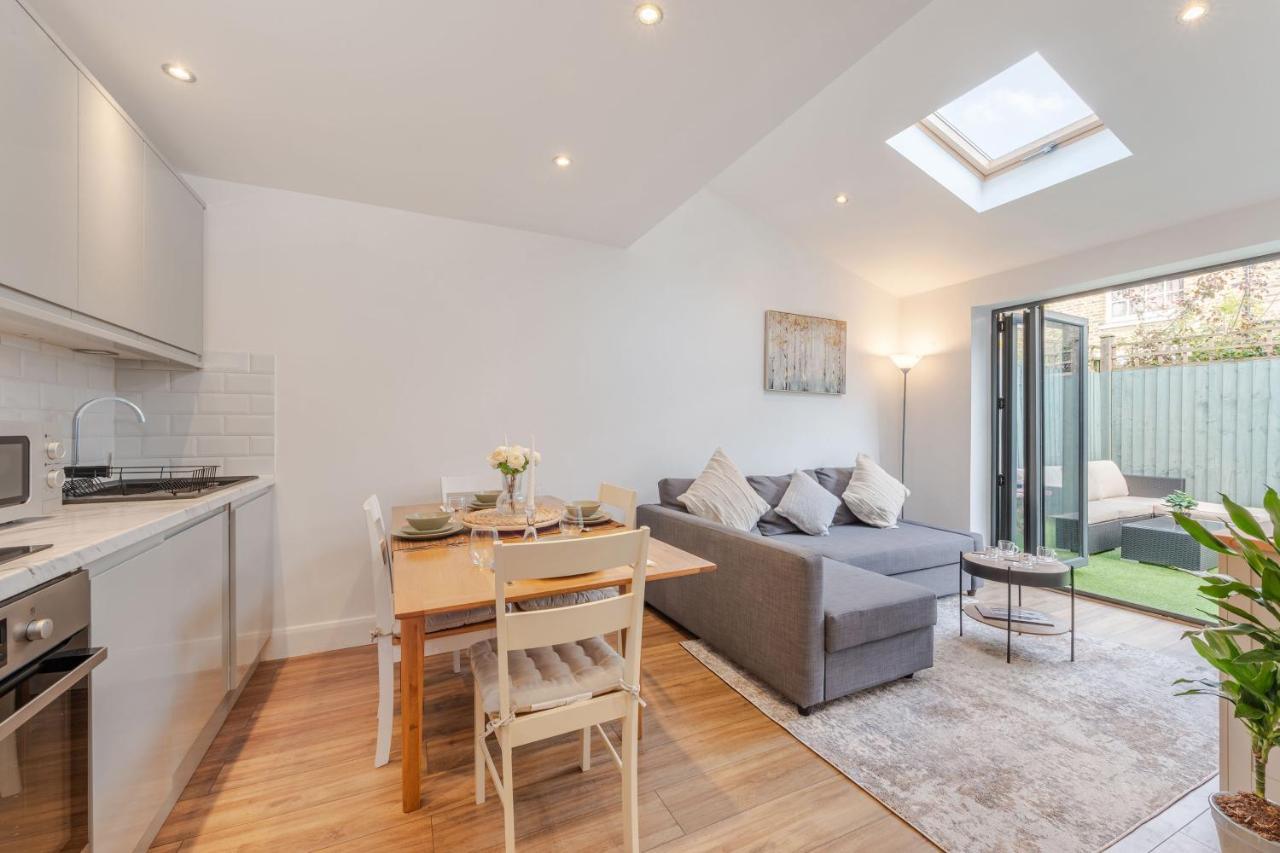 Three-Bedroom Bliss In London Town Buitenkant foto