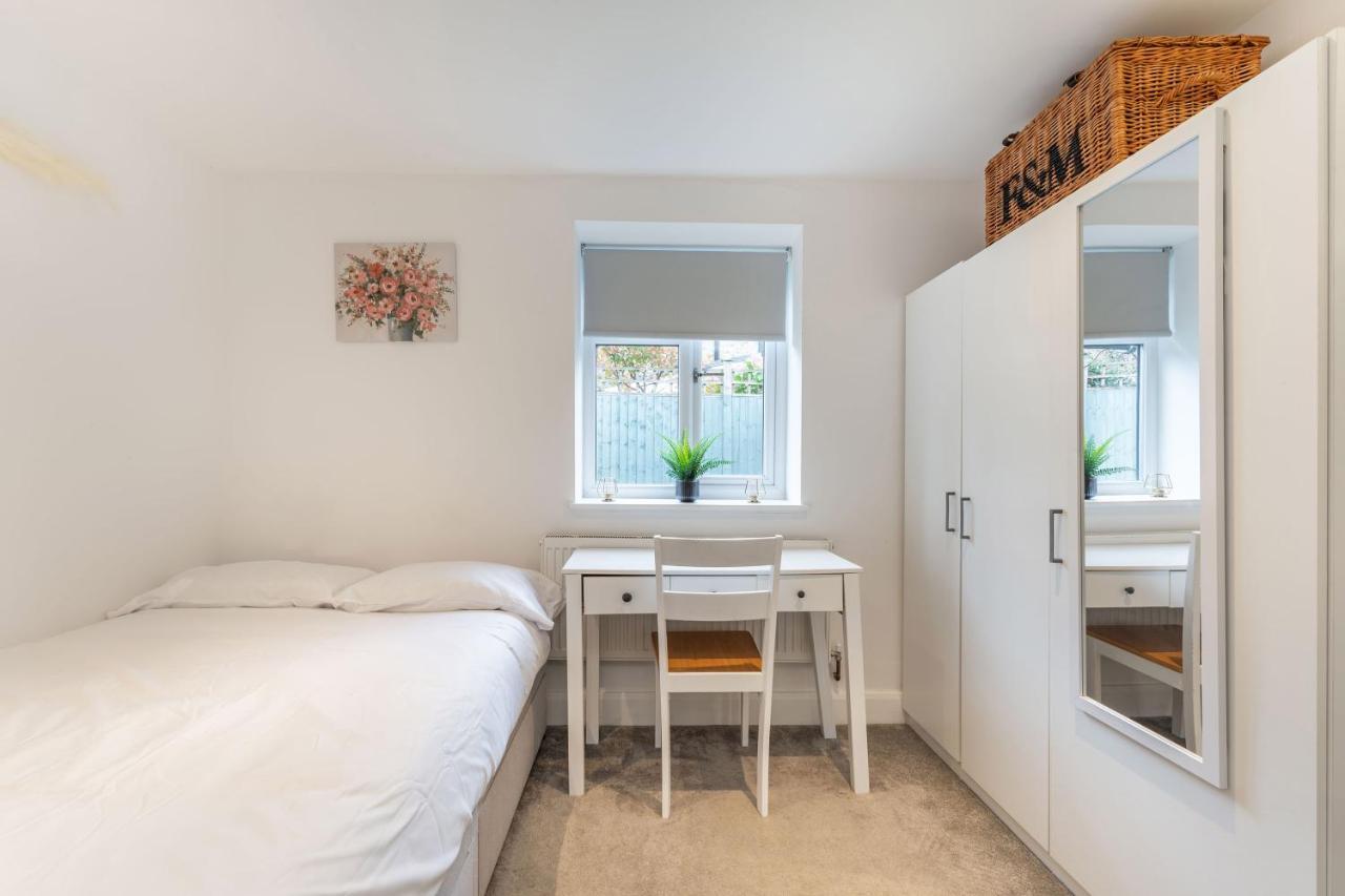 Three-Bedroom Bliss In London Town Buitenkant foto